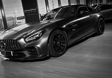 Mercedes-Benz AMG GT GTR