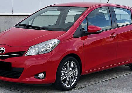 Toyota Yaris Automatik 1. Hand Keyless AHK SHZ Alu Kamera