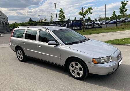 Volvo V70 D5 AWD Kinetic