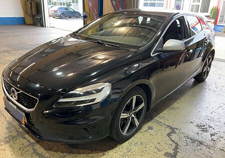 Volvo V40 R-Design 2HD NAV AUT LED PDC