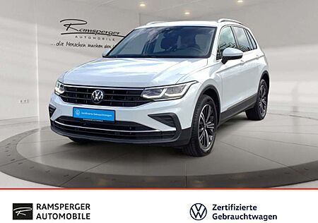 VW Tiguan Volkswagen 1.5 TSI DSG Move AHK ACC Matrix Standh. N