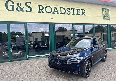 BMW iX3 IMPRESSIVE M-Sportpaket Panorama Dach