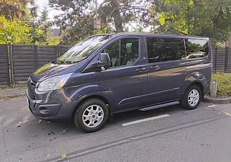 Ford Tourneo Custom 300 L1H1 VA Titanium