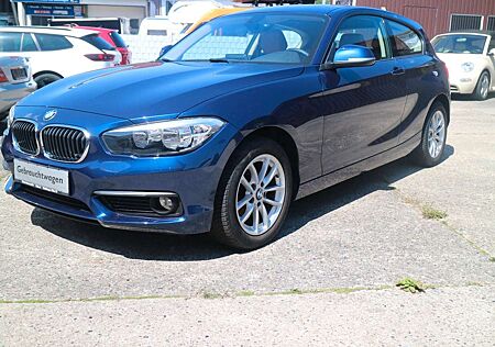 BMW 118 i Advantage LEDER/NAVI/SHZ/TOP