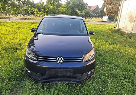 VW Touran Volkswagen 1.6 TDI DPF Trendline