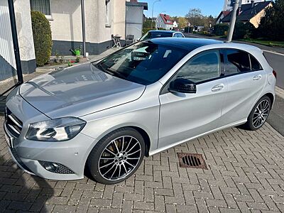 Mercedes-Benz A 200 A 200 (BlueEFFICIENCY)