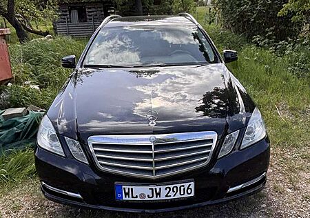 Mercedes-Benz E 220 T CDI DPF BlueEFFICIENCY