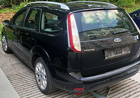Ford Focus Turnier 1.6 Ti-VCT Style