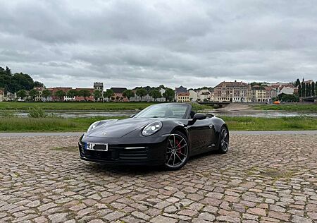 Porsche 992 911 Carrera 4S Chrono Lift Burmester Approved 27