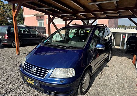 VW Sharan Volkswagen Trendline