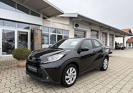 Toyota Aygo (X) Play *Design-Paket*