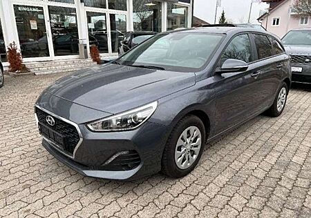 Hyundai i30 Kombi 1.4 6-Gang Soko Navigation