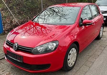 VW Golf Volkswagen 1.6 Trendline / Model 2012 / Sehr Sparsam