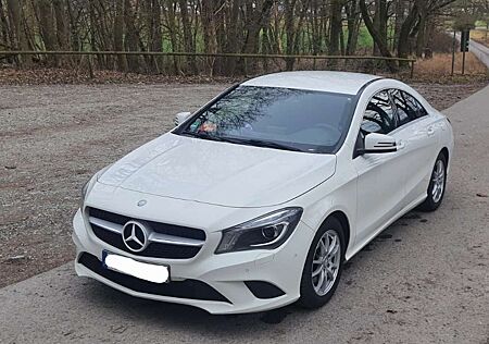 Mercedes-Benz CLA 200 Urban