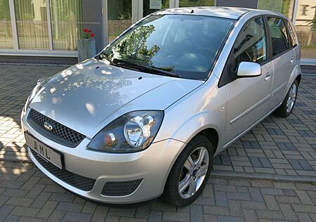 Ford Fiesta Style TÜV+AU NEU SCHECKHEFTGEPFLEGT 2.HAND