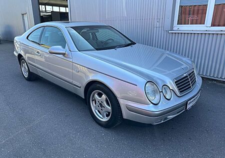 Mercedes-Benz CLK 200 ELEGANCE Automatik TÜV + Inspektion NEU