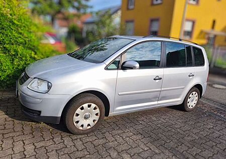 VW Touran Volkswagen 1.9 TDI Conceptline