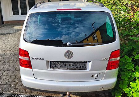 VW Touran Volkswagen 1.9 TDI Conceptline