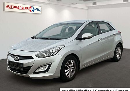 Hyundai i30 1.6 CRDi AAC PDC SHZ LHZ Tempo