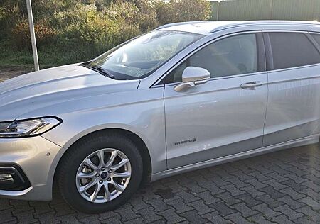 Ford Mondeo Turnier 2.0 Ti-VCT Hybrid Titanium