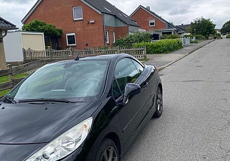 Peugeot 207 CC 120 VTi Black&White Edition