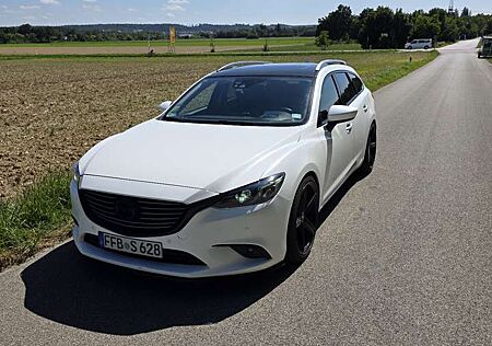 Mazda 6 Kombi SKYACTIV-D 175 AWD AHK Panorama 8-Fach