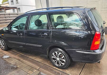 Ford Focus Turnier 1.6 16V Trend