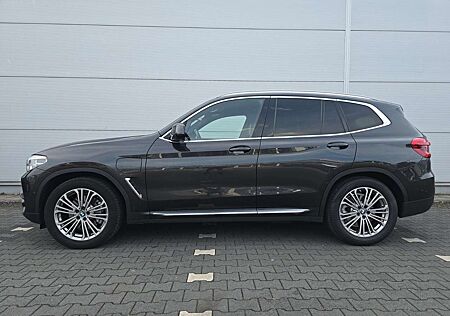 BMW X3 xDrive30e Luxury Line Individual