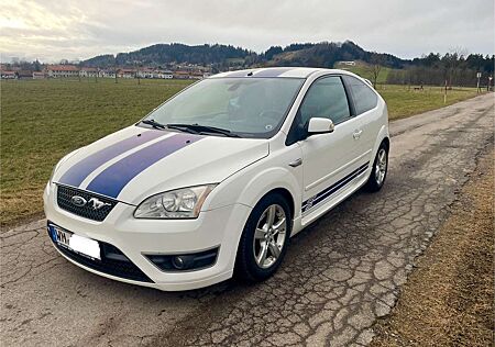Ford Focus 2.5 ST
