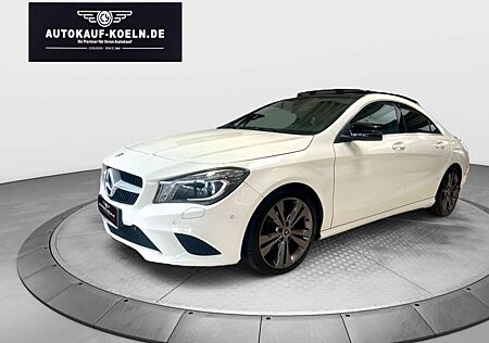 Mercedes-Benz CLA 200 Coupe Panaromadach/Navi/Xenon