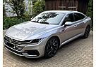 VW Arteon Volkswagen R-Line