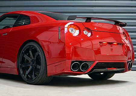 Nissan GT-R Black Edition
