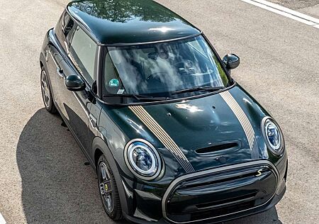 Mini Cooper SE Resolute Edition