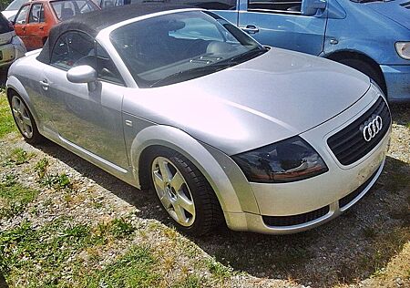 Audi TT 1.8 T/TÜV NEU/ Sitzheiz+Leder+Klima+met+eVerd