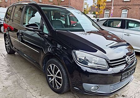 VW Touran Volkswagen Highline 1.4 TSI KLIMA/NAVI/TEMPOMAT/SHZ/