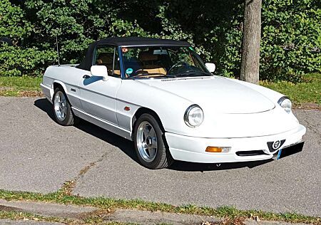 Alfa Romeo Spider +2.0