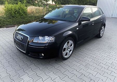 Audi A3 Sportback 2.0 FSI Ambition. Leder. TÜV-Neu.