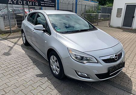 Opel Astra J Edition