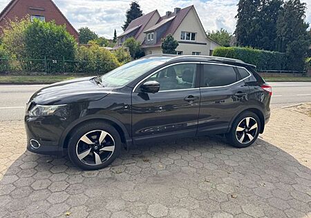 Nissan Qashqai 1.6 N-Connecta 163*Pano+360+Xenon+Nav+E6