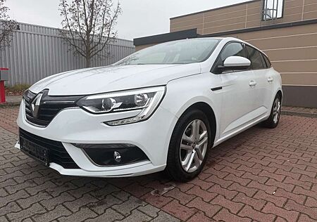 Renault Megane IV Grandtour Play *1.Hand *Winterreifen*