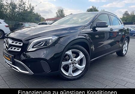 Mercedes-Benz GLA 250 *AUTOMATIK*NAVI*KEYLESS*LED*