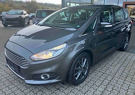 Ford S-Max gebraucht kaufen Ford S-Max Titanium Leder/Navi/Kamera