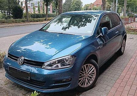 VW Golf Volkswagen 1.2 TSI BlueMotion Technology Cup