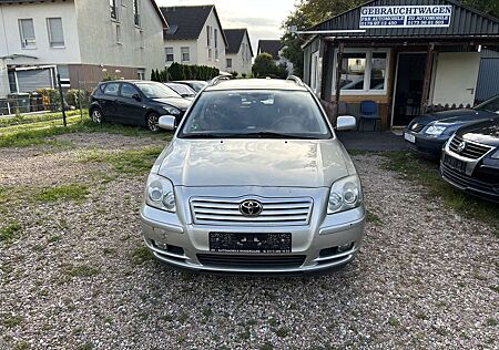 Toyota Avensis Combi Diesel 2.2 D-CAT Combi Sol