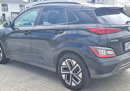 Hyundai Kona EV Trend