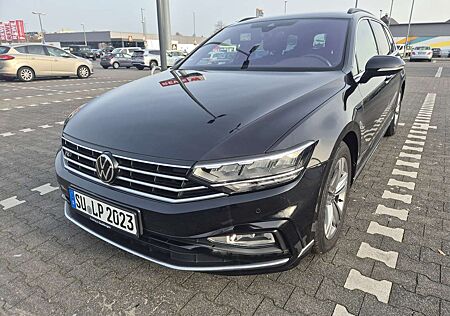 VW Passat Variant Volkswagen 2.0 TDI SCR DSG R Line 200 PS