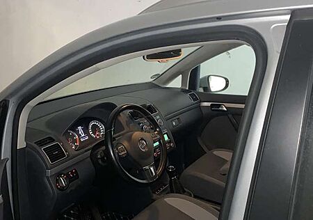 VW Touran Volkswagen Comfortline
