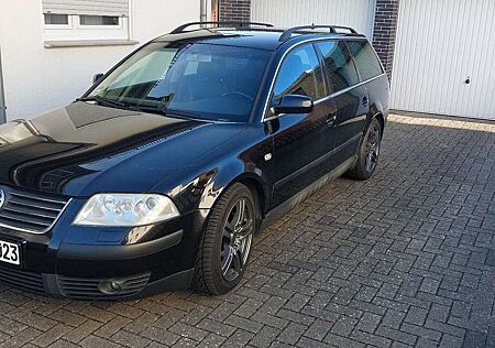 VW Passat Variant Volkswagen 1.9 TDI Highline