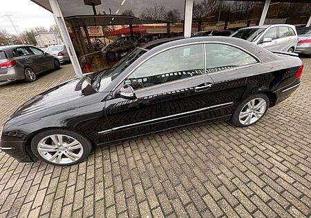 Mercedes-Benz CLK 220 CDI (209.308)