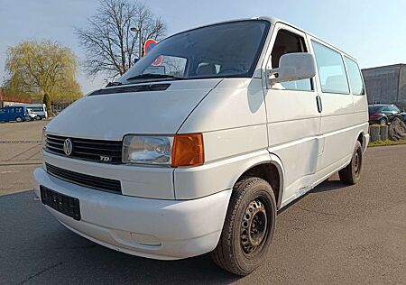 VW T4 Caravelle Volkswagen 2,5-l-Diesel TDI 65kW